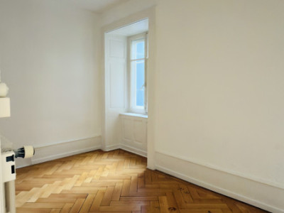 Superbe appartement de caractère de 4 pièces – emplacement premium proche gare image 4