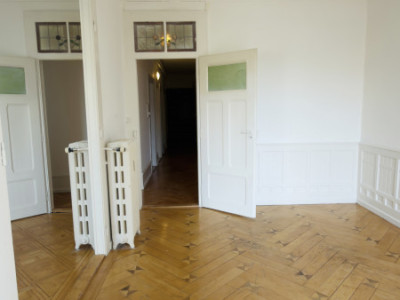 Superbe appartement de caractère de 4 pièces – emplacement premium proche gare image 7