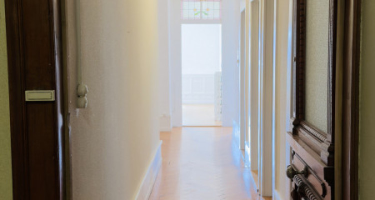 Superbe appartement de caractère de 4 pièces – emplacement premium proche gare image 1