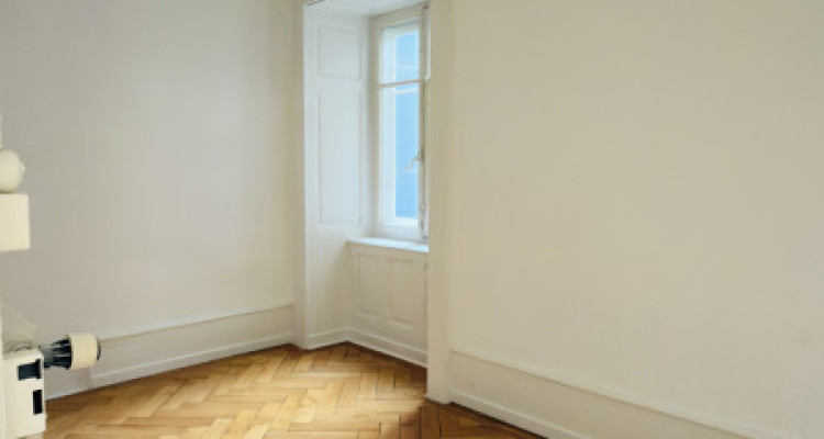 Superbe appartement de caractère de 4 pièces – emplacement premium proche gare image 4