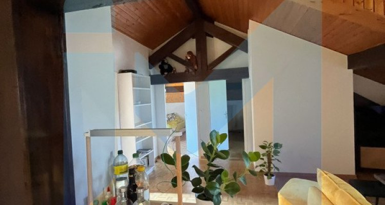 Appartement de 3,5 pièces au 3ème étage sans ascenseur à Genève 1202 image 1