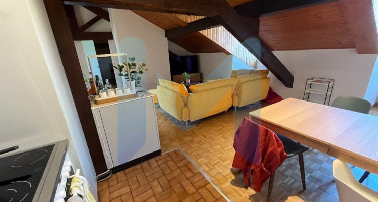 Appartement de 3,5 pièces au 3ème étage sans ascenseur à Genève 1202 image 2