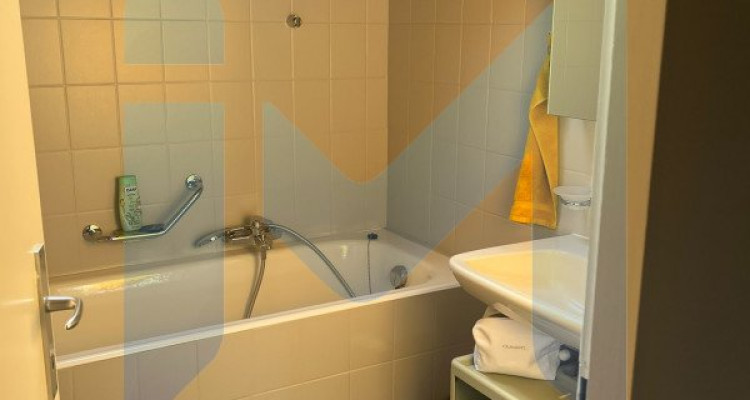 Appartement de 3,5 pièces au 3ème étage sans ascenseur à Genève 1202 image 11