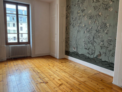 Très charmant 4 pièces dans le quartier de Plainpalais. Beaucoup de cachet! image 7