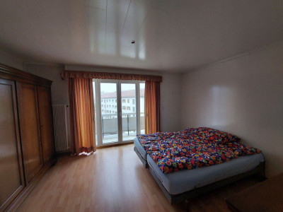 Spacieux appartement de 3,5 pièces avec deux balcons et ascenseur image 6