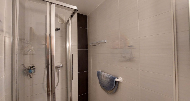 Spacieux appartement de 3,5 pièces avec deux balcons et ascenseur image 7