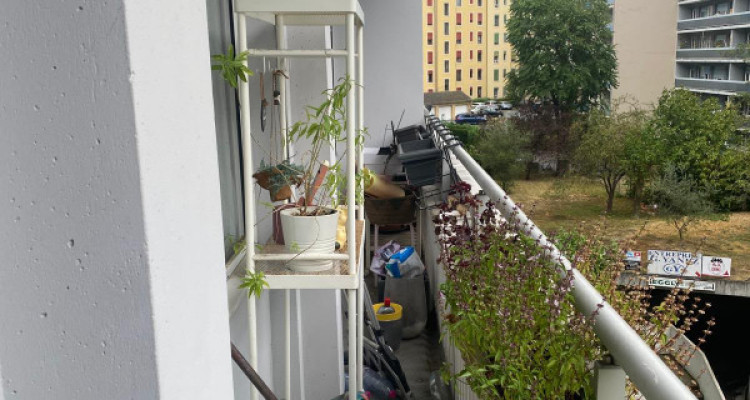 Appartement 3 pièces avec balcon – CHARMILLES image 8