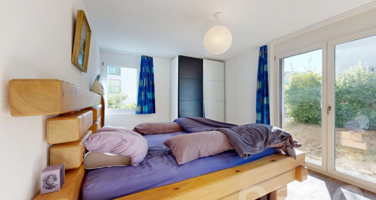 Moderne 4.5-Zimmer-Gartenwohnung mit grosszügiger Terrasse image 5