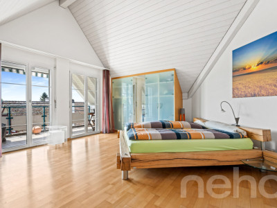 Helle 5.5-Zimmer-Dach-Maisonette-Wohnung mit Ausblick image 9