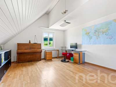 Helle 5.5-Zimmer-Dach-Maisonette-Wohnung mit Ausblick image 10