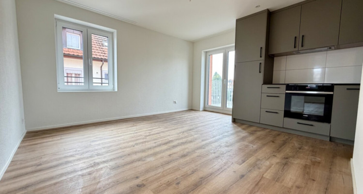 NEUE TOP MODERNE WOHNUNG AN ZENTRALER LAGE image 1