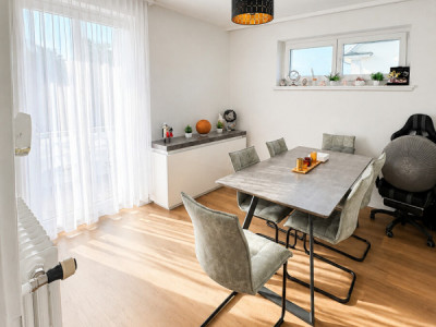 MODERN RENOVIERTE 3-ZIMMER-WOHNUNG MIT 2xBALKON image 1