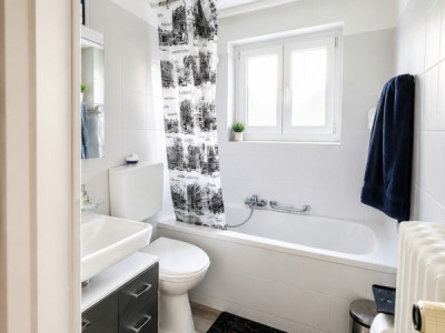 MODERN RENOVIERTE 3-ZIMMER-WOHNUNG MIT 2xBALKON image 3