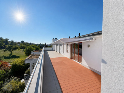 Attikawohnung mit 230 m2 Terrasse, Privatlift und Seesicht image 5