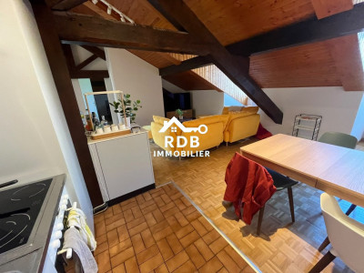 Appartement de 3,5 pièces au 3ème étage sans ascenseur à Genève 1202 image 2