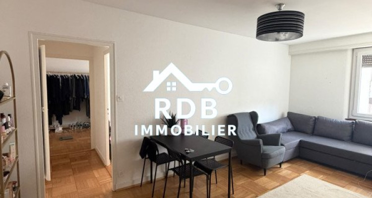 Appartement de 4 pièces au 1er étage situé à Acacias 1227 image 11