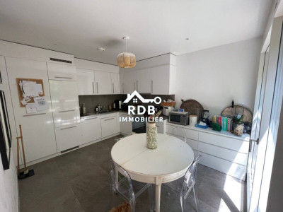 Magnifique appartement de 4 pièces au rez-de-chaussée situé à Genève 1208  image 4