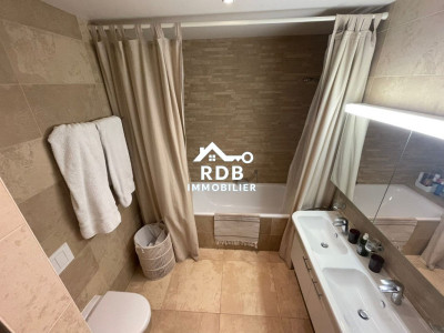 Magnifique appartement de 4 pièces au rez-de-chaussée situé à Genève 1208  image 8