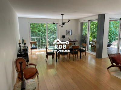 Magnifique appartement de 4 pièces au rez-de-chaussée situé à Genève 1208  image 2