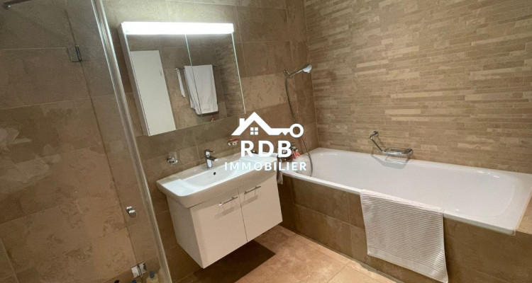 Magnifique appartement de 4 pièces au rez-de-chaussée situé à Genève 1208  image 10