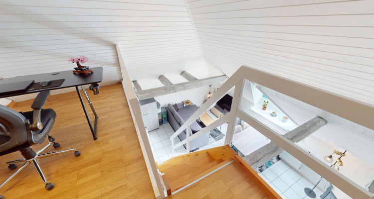 Studio avec mezzanine, idéal pour investisseur image 3