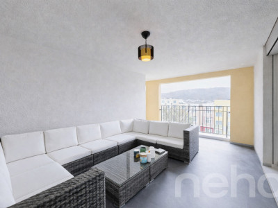 Grosse 5.5-Zimmer Wohnung mit unverbaubarer Aussicht in Schlieren image 4