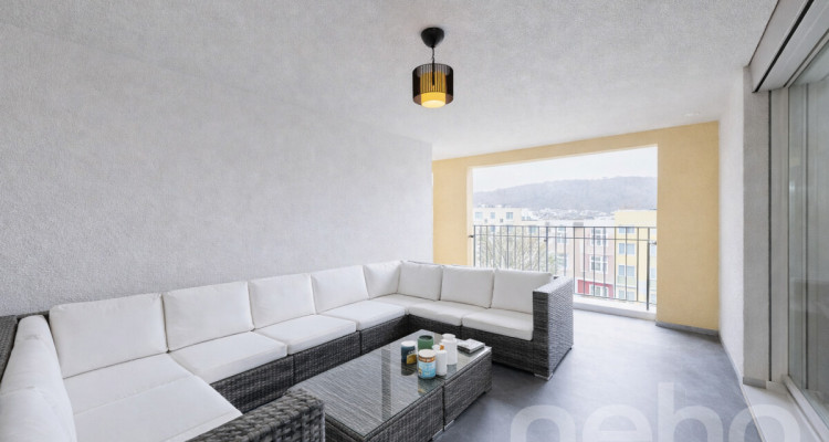Grosse 5.5-Zimmer Wohnung mit unverbaubarer Aussicht in Schlieren image 4