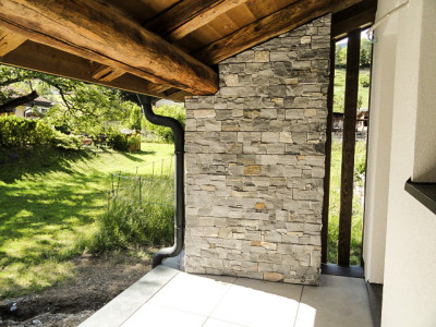 CHARMANTE MAISON VILLAGEOISE NEUVE ET ÉCOLOGIQUE, AVEC JARDIN ET PARKINGS image 6