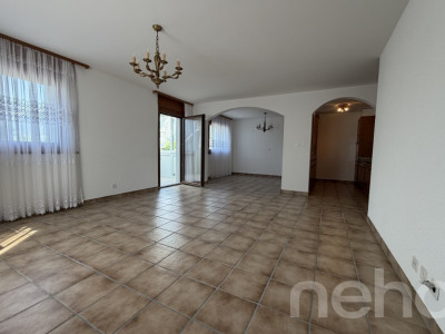 Exclusif: Lumineux appartement traversant de 3 chambres image 2