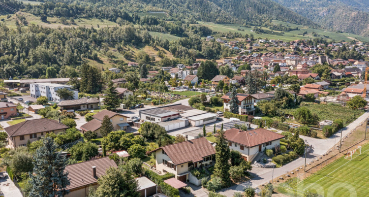 Magnifique propriété avec grand terrain à Chalais image 1