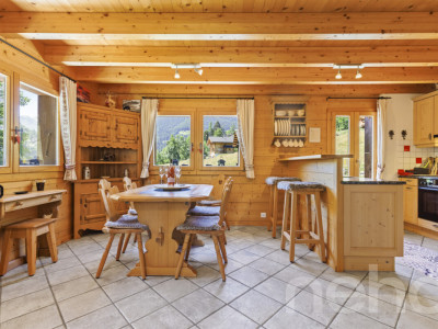 Chalet authentique avec dépendance de charme image 4