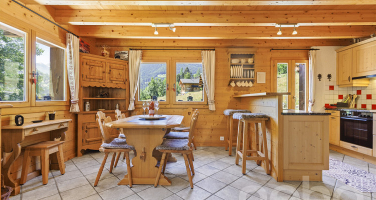 Chalet authentique avec dépendance de charme image 4