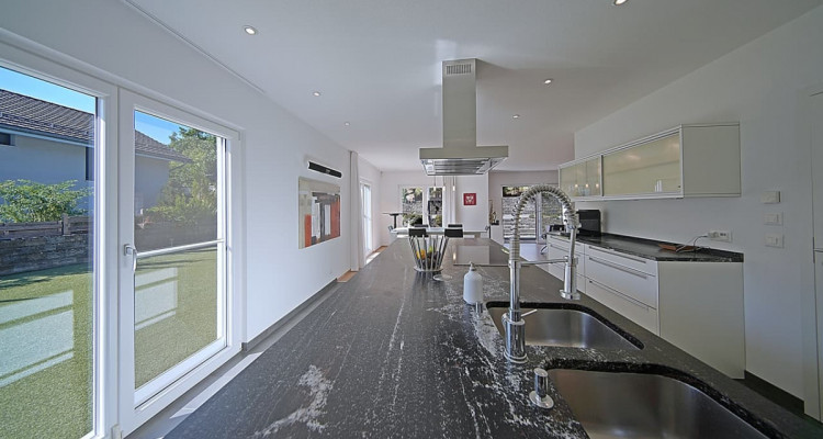 Exclusivité - Propriété coup de coeur, villa individuelle au calme image 9