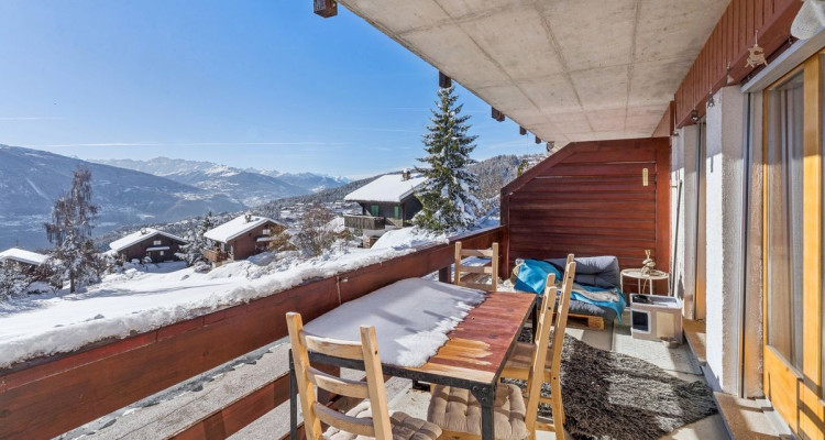 Appartement meublé lumineux avec vue panoramique à Crans-Montana image 8
