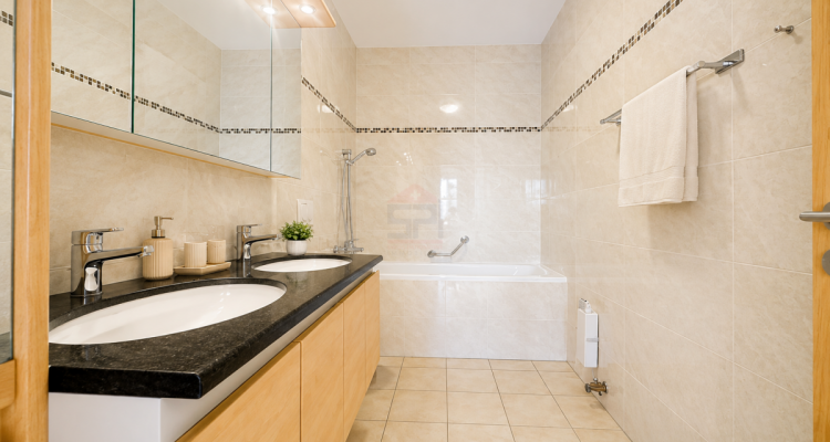 Charmant 5 pièces de 117 m² PPE à Meyrin avec un grand balcon image 5