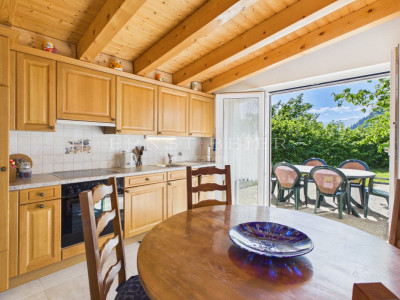 Chalet mitoyen avec cachet dans un environnement paisible et verdoyant image 4