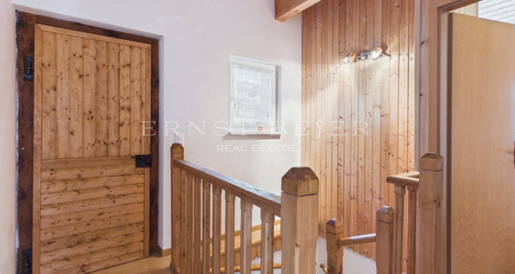 Chalet mitoyen avec cachet dans un environnement paisible et verdoyant image 8