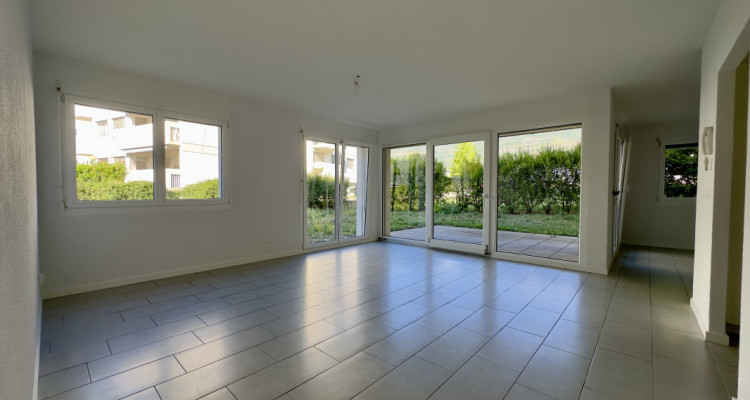 Appartement de 5.5 pièces situé au rez-de-chaussée image 6