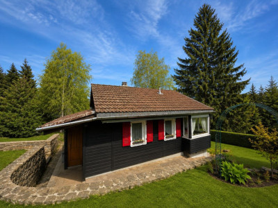 Chalet situé sur une vaste parcelle ensoleillée et cadre de vie privilégié image 1