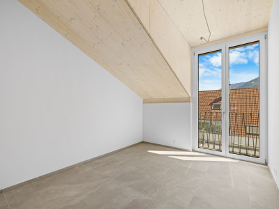 Hochwertige 5.5-Zimmer-Dachwohnung mit Bergsicht in Bonaduz image 9