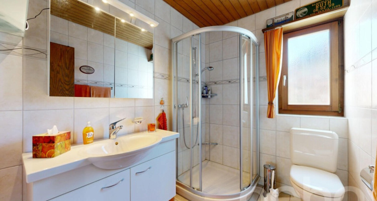 Freistehendes 6.5-Zimmer-Einfamilienhaus mit unverbaubarer Aussicht image 11