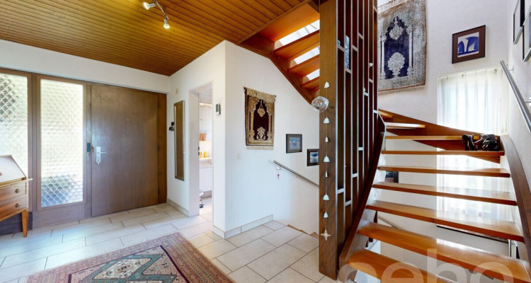 Freistehendes 6.5-Zimmer-Einfamilienhaus mit unverbaubarer Aussicht image 12
