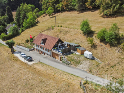 Einfamilienhaus mit viel Platz, Umschwung und freier Aussicht image 3