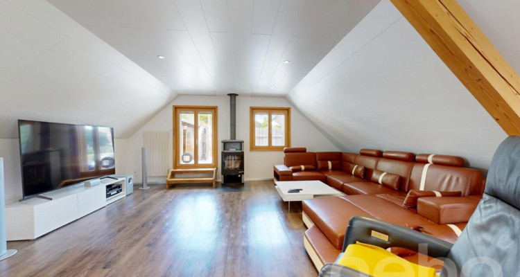 Einfamilienhaus mit viel Platz, Umschwung und freier Aussicht image 1
