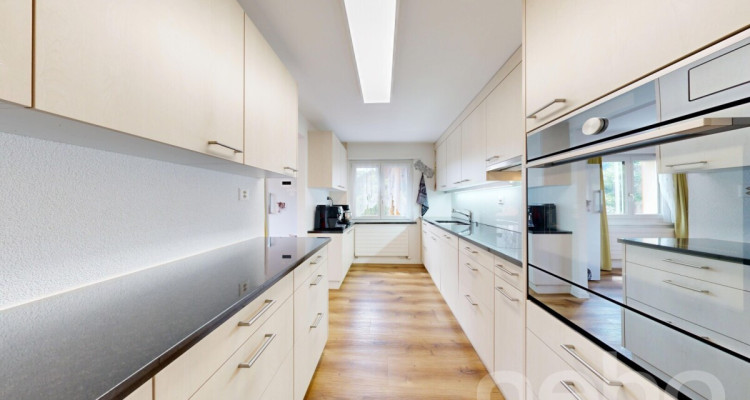 Einfamilienhaus mit viel Platz, Umschwung und freier Aussicht image 4