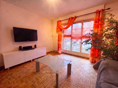 Appartement 3,5 pièces, au 2ème étage, avec balcon image 2