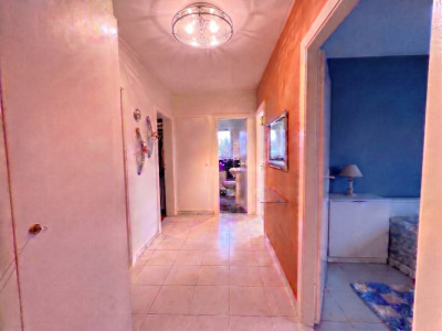 Appartement 3,5 pièces, au 2ème étage, avec balcon image 3