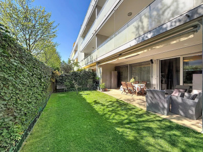 EXCLUSIVITÉ - Appartement lumineux de 4 pièces avec terrasse couverte, jardin privatif ? box en sus ? Châtelaine image 1