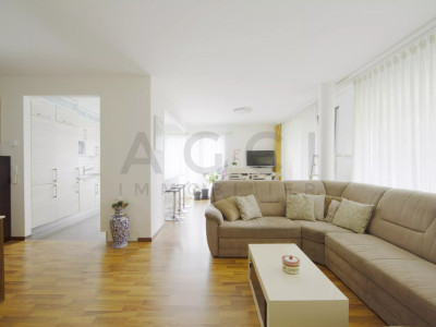 EXCLUSIVITÉ - Appartement lumineux de 4 pièces avec terrasse couverte, jardin privatif ? box en sus ? Châtelaine image 8