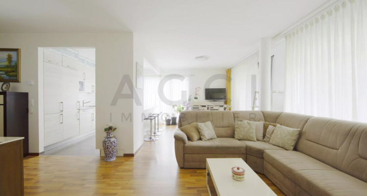 EXCLUSIVITÉ - Appartement lumineux de 4 pièces avec terrasse couverte, jardin privatif ? box en sus ? Châtelaine image 8